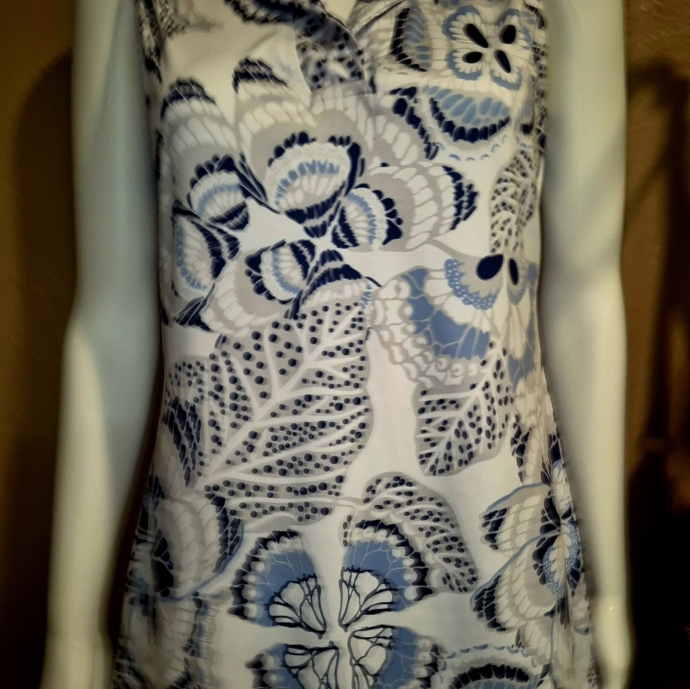 Tango Mango Blue and White Patterned Dressy Tank Top. Size Small.